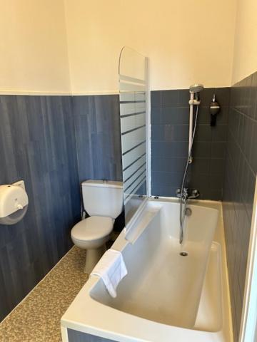 Hotel De La Poste - Piriac-Sur-Mer ภายนอก รูปภาพ